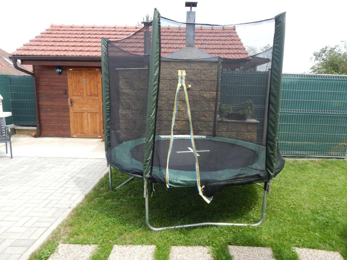 Apartmány Andrea Břeclav Esterno foto